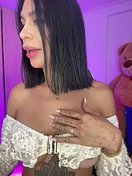 mckenzieklein live cam on StripChat