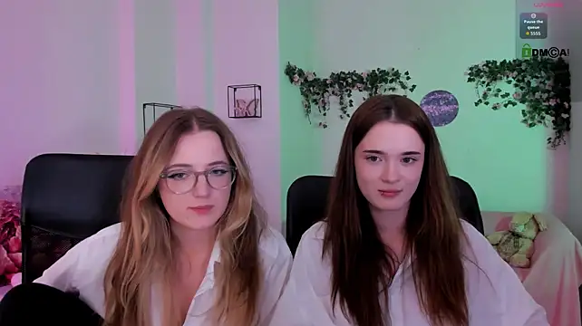 liana_kisses