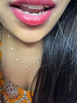 escape_with_me live cam