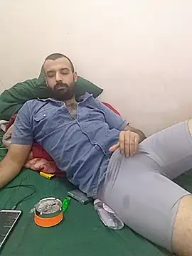 ali1996a1's live cam