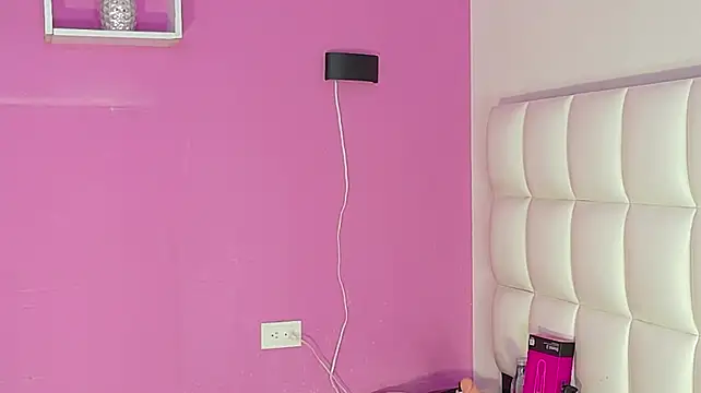 Alanna_hot3