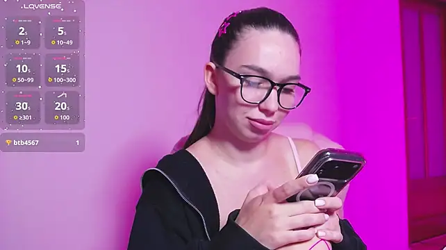 Arianahot777