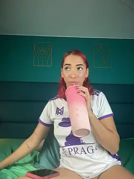 theladymonserrateshow webcam