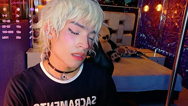 isaac_nova webcam