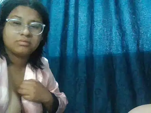 sarah12333 webcam