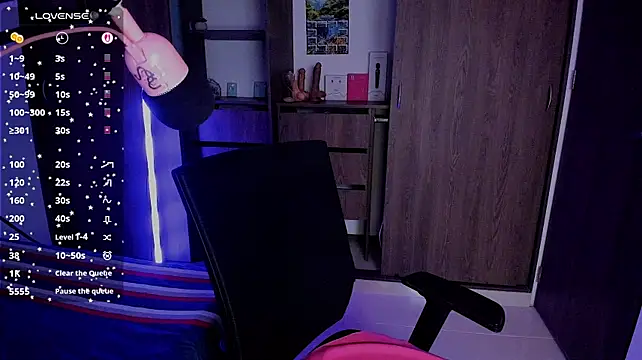 khris_boobs webcam