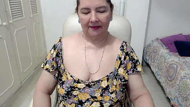 leonela_69