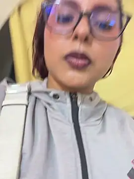 Cherry_rousse live cam