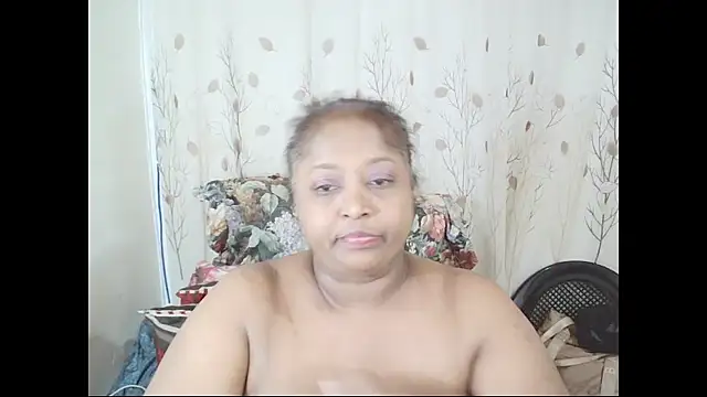 Indiantasha live cam on StripChat