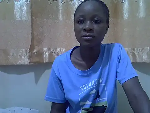 Prettie_maya48 webcam