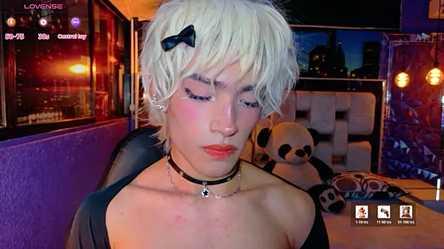 isaac_nova webcam
