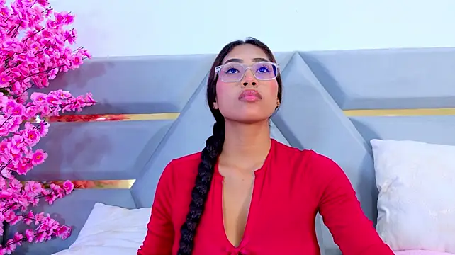 YesyHills live cam on StripChat