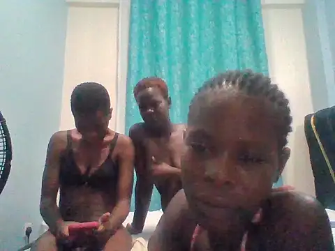 Crazybrat webcam