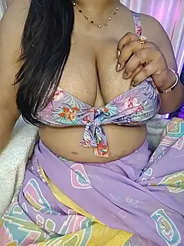 Curvy_Pooja live cam preview