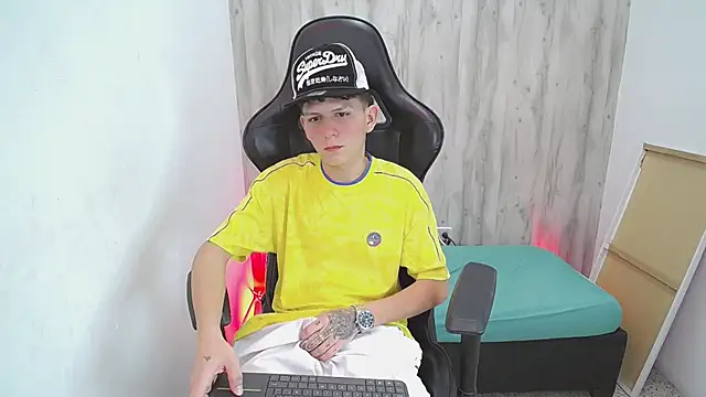 Hot_athletes_ live sex cam