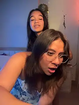 Poli_amor2025 webcam