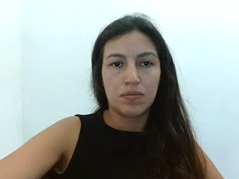 SarahFriendly live cam on StripChat