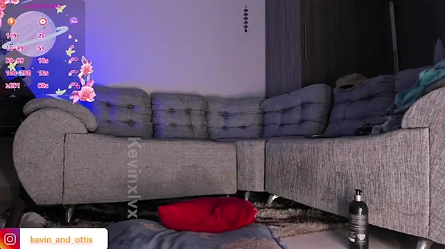 _Ottis_ live cam on StripChat