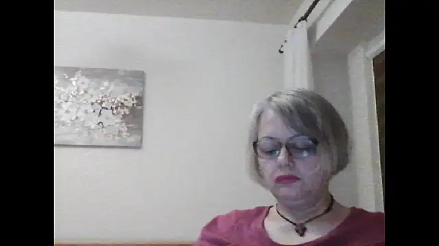 Francesca57 live cam on StripChat