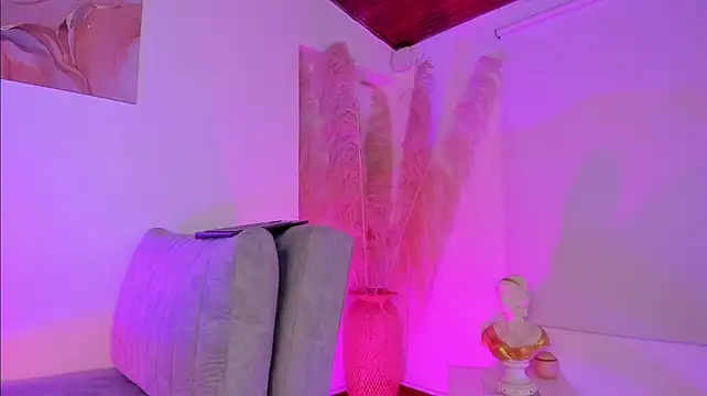 Amelie_Wine webcam