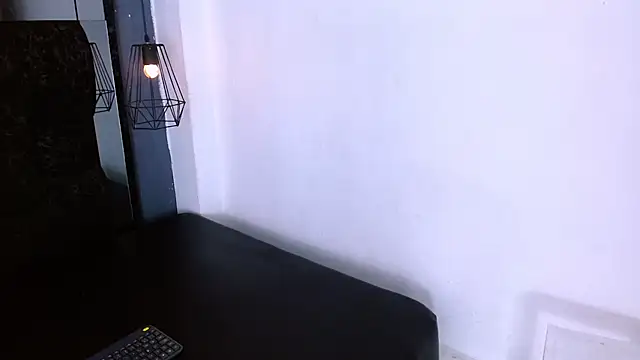 GoldenBoy_23 live cam preview