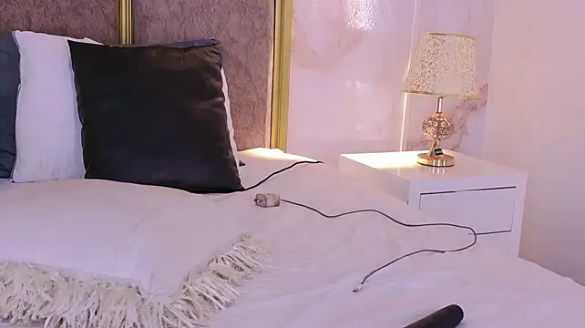 AmmyJones_ webcam