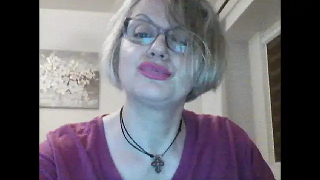 Francesca57 live cam preview