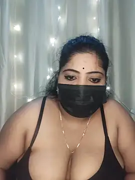DESI-DOLLLL live cam on StripChat