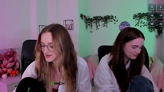 liana_kisses