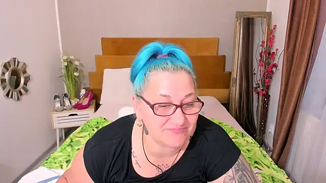 Sugarmommy_69X live cam preview