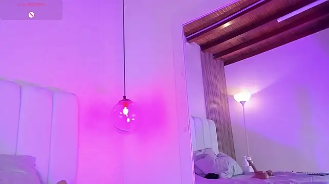 ElenaJamess
