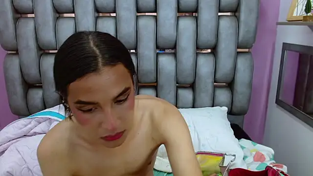 Amy_Blair__ webcam