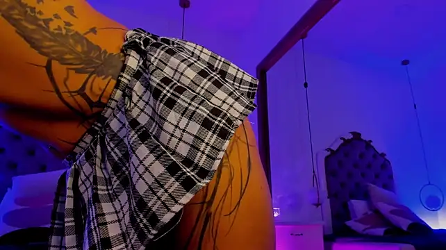 Yourwishisme_val webcam