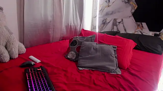 goldendesirexx__ (M twink) - Kiss biceps