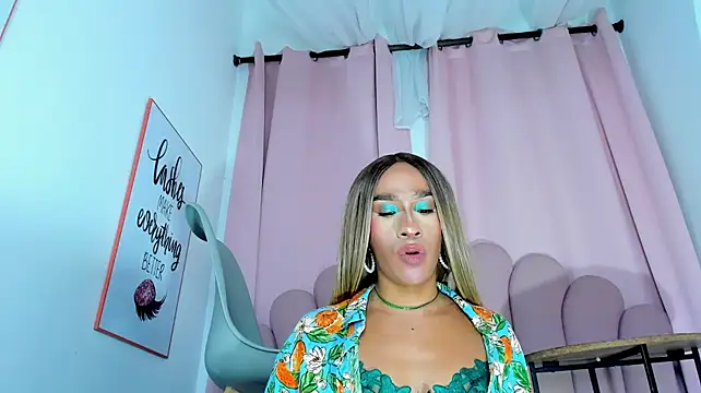 NicoleMadrird webcam