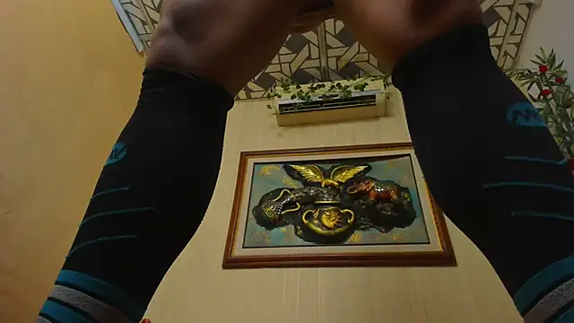TheMuscularVenezuelanMan webcam