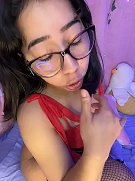 anni_ross (F young) - deep fist in my ass🥵🥵🔥