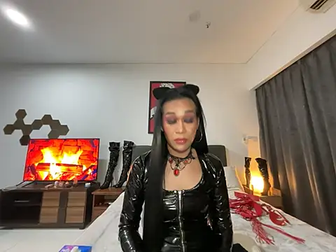 MistressViper28 webcam