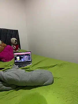LunaBella_12 webcam
