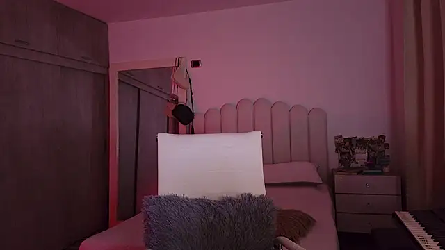 Brown_skin11 webcam