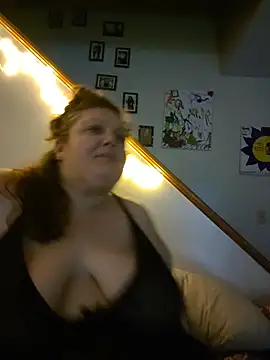 ticklesquirt live cam on StripChat