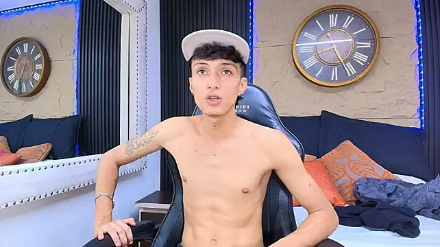 Lean_Portman live cam preview