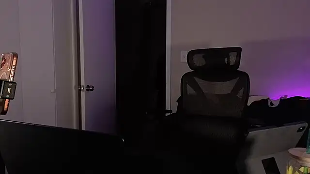 ZoomOnMe_X