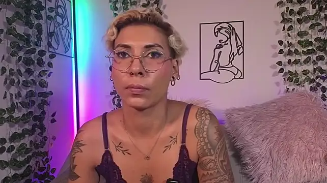 MiaMorgan_