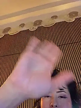 NeredaXxx webcam