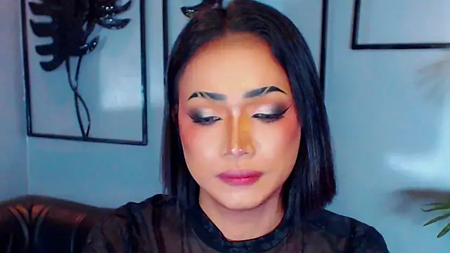 QueenOfHypnisist webcam