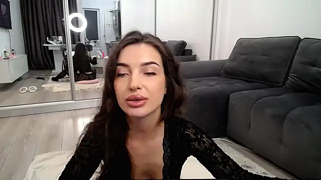 Laura_Bess live cam