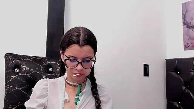 pinky_f00x