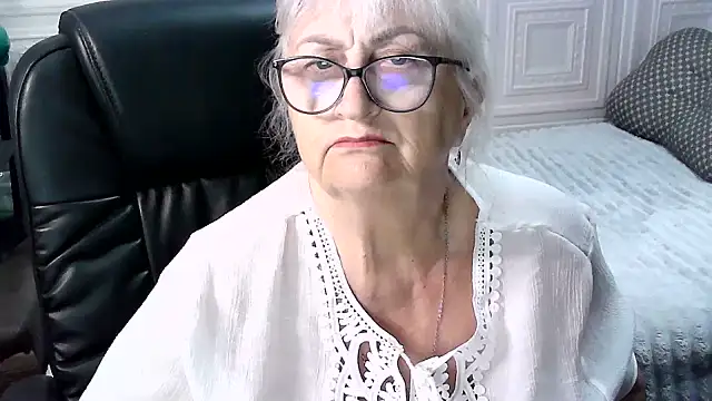 LolkaAlyss live cam preview