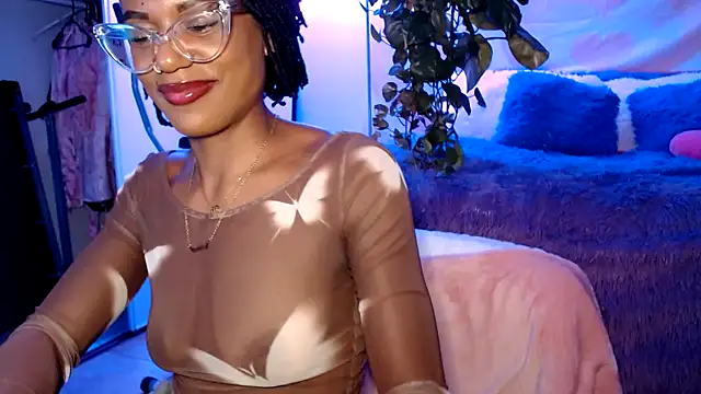 CocoSage live cam on StripChat